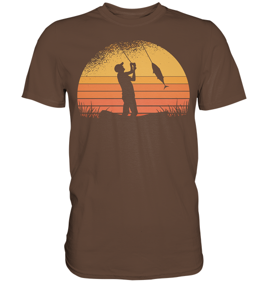 Angler im Sonnenuntergang - Premium Shirt